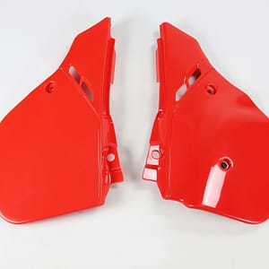 UFO PLAST Side Panels – Honda 061 (red)